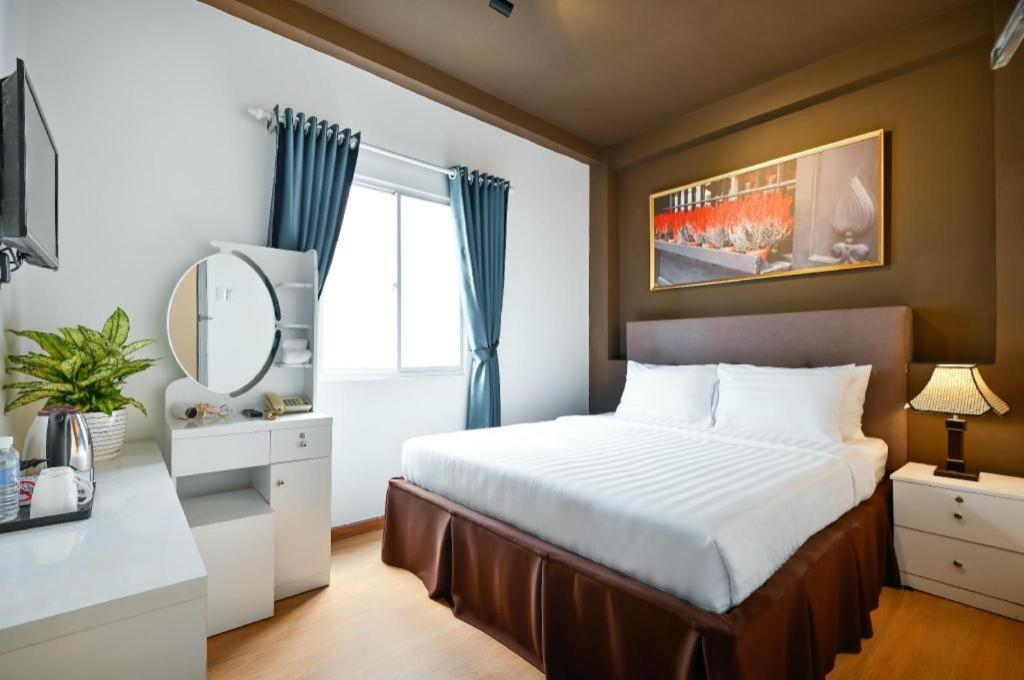 ไอวี บู - ไซ่ง่อน Hotel โฮจิมินห์ซิตี้ ภายนอก รูปภาพ
